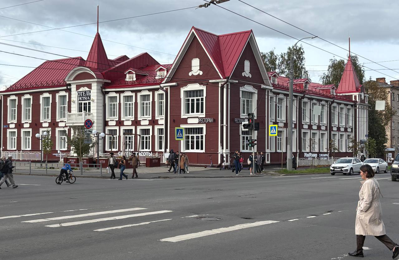 В Петрозаводске осталось не много старинных зданий //Фото Олег Китаев